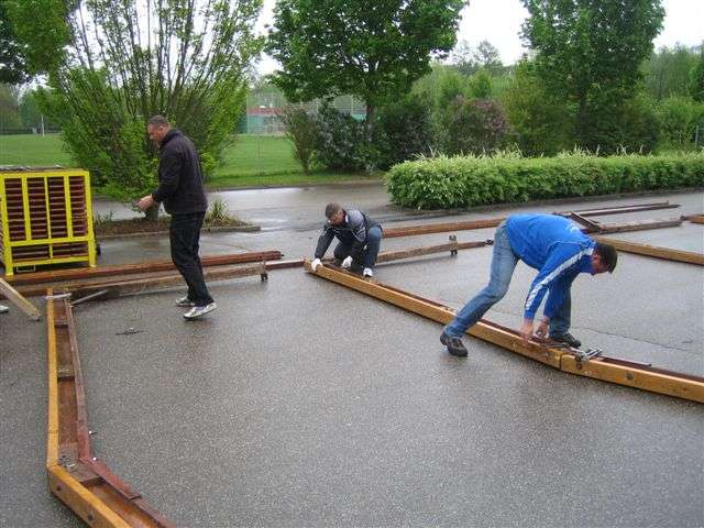 Aufbau_1-Mai 2010_1
